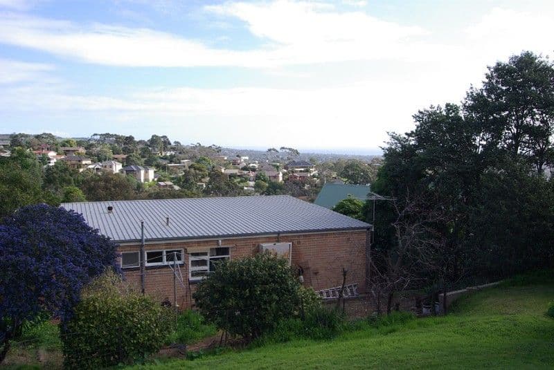 98 Corvus Drive, CASHMERE, QLD, 4500, Cashmere - Thumbnail 4