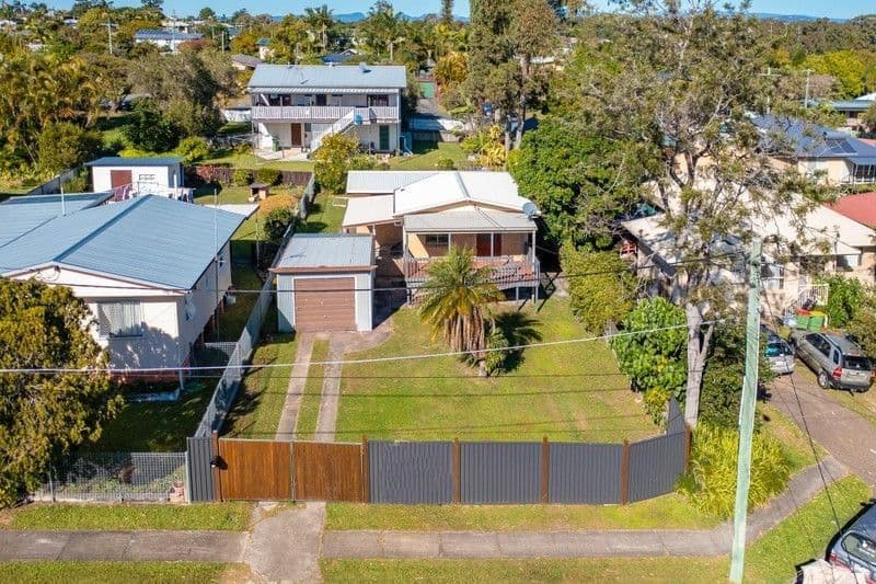 20 Schneider Avenue, Labrador QLD 4215, Labrador - Image 1