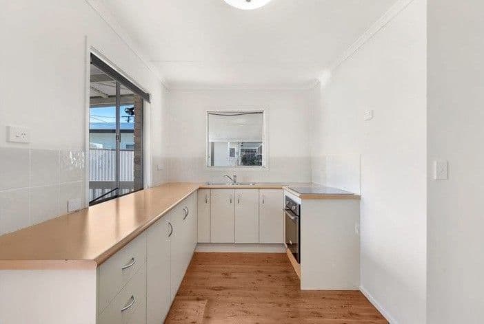20 Schneider Avenue, Labrador QLD 4215, Labrador - Thumbnail 6