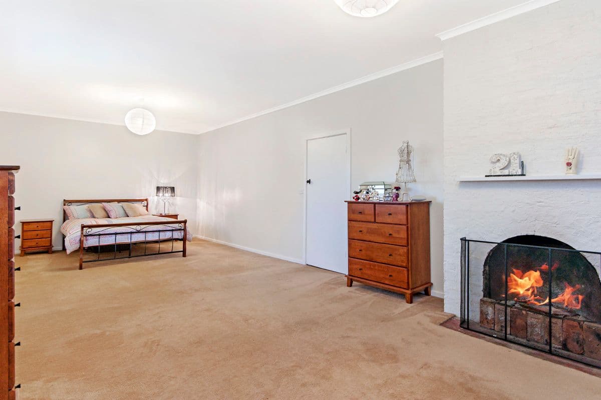 135 King Street, Hamilton VIC 3300, Hamilton - Thumbnail 4