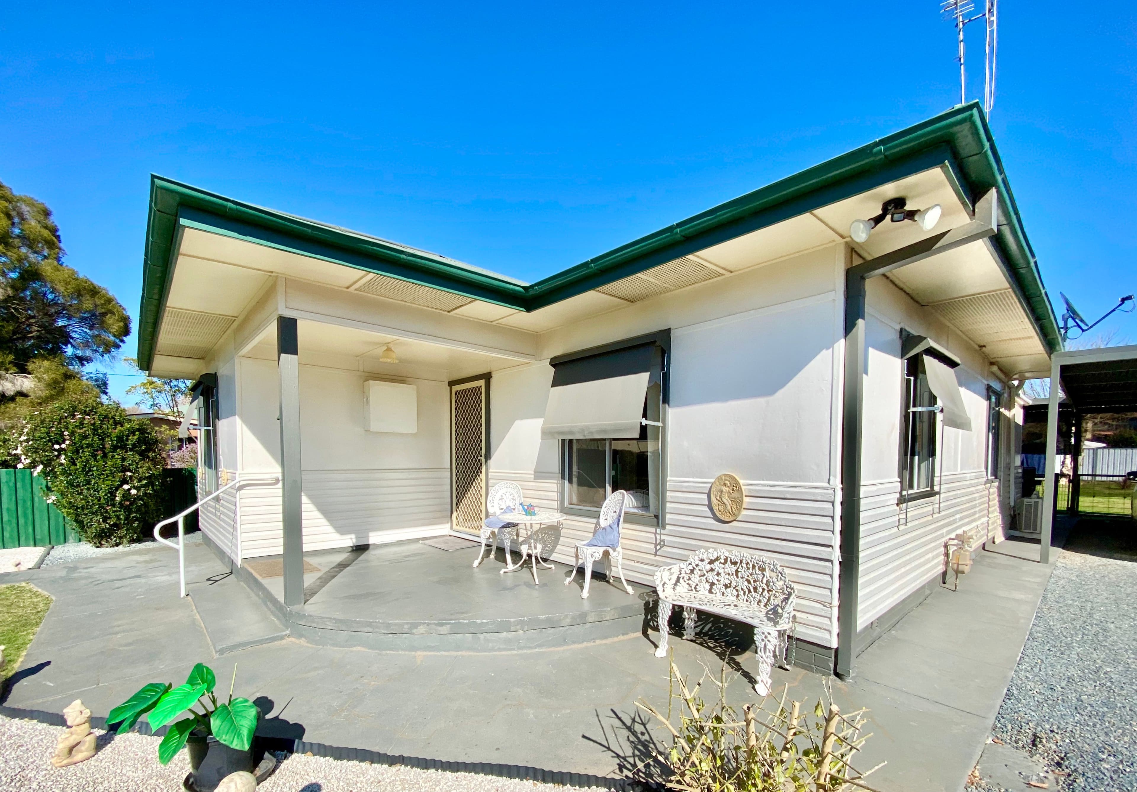 2 Bartley Street, Forbes NSW 2871, Forbes - Thumbnail 2