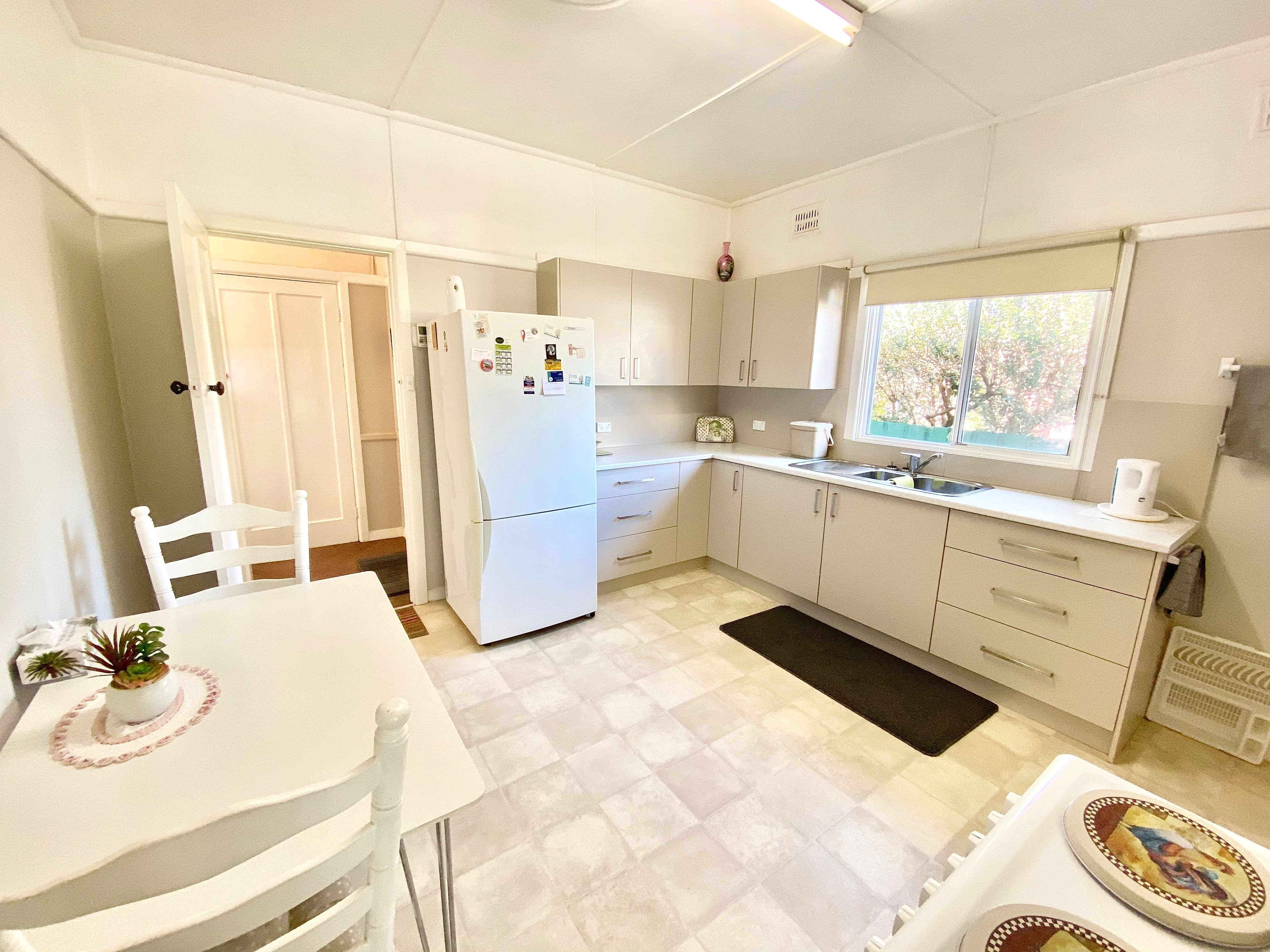 2 Bartley Street, Forbes NSW 2871, Forbes - Thumbnail 6