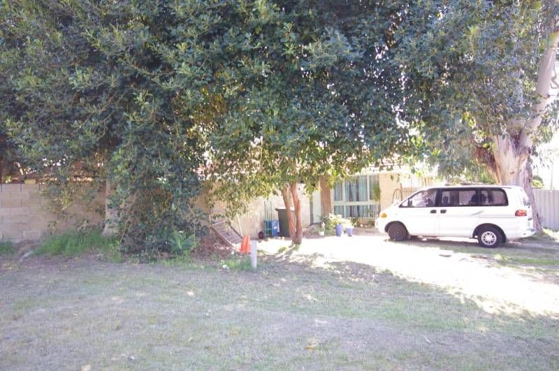 22 Rochford Way, GIRRAWHEEN WA 6064, Girrawheen - Image 1