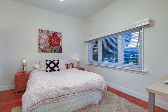 22 Oakhill Avenue, Reservoir VIC 3073, Reservoir - Thumbnail 8