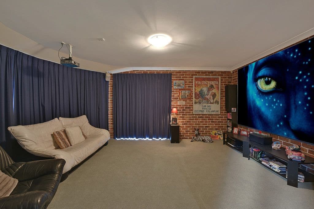 7 Dewberry Way, Castle Hill - Thumbnail 3