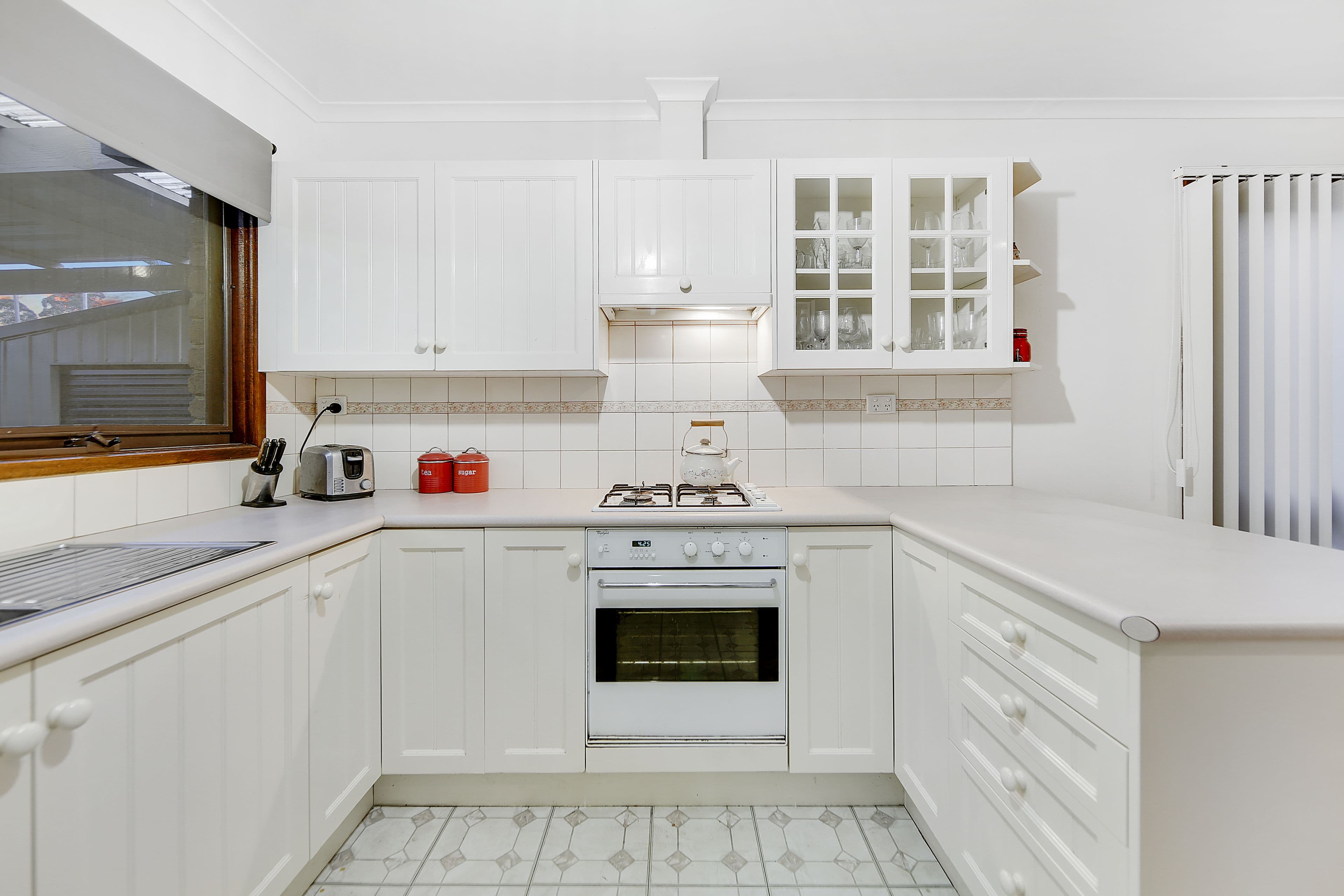 16 Melaleuca Court, Frankston VIC 3199, Frankston - Thumbnail 2