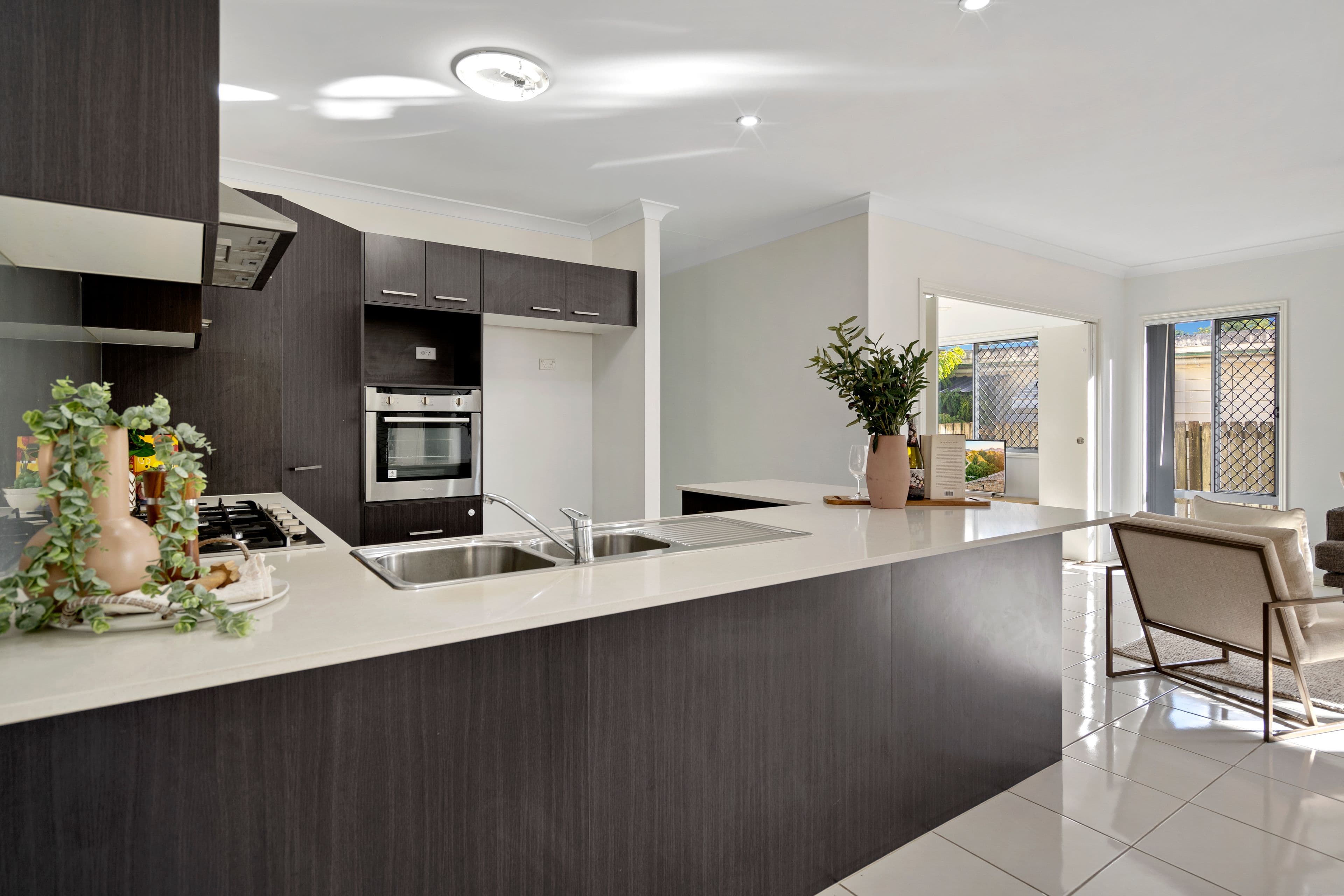 75 Albyn Road, Sunnybank QLD 4109, Sunnybank - Thumbnail 3