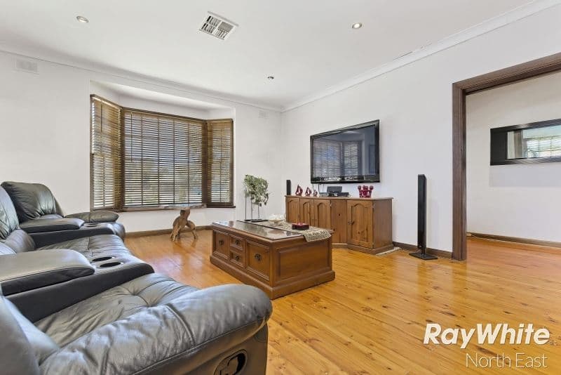 32 Solandra Crescent, Modbury North SA 5092, Modbury North - Thumbnail 3