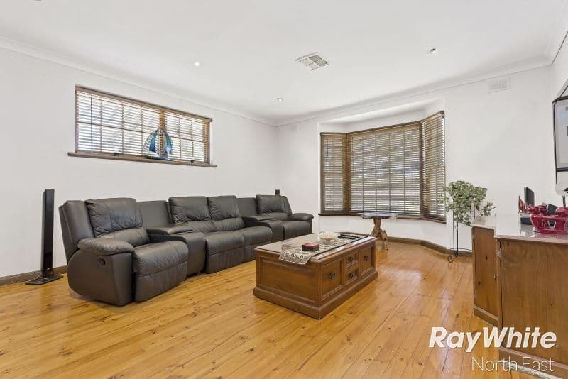 32 Solandra Crescent, Modbury North SA 5092, Modbury North - Thumbnail 4
