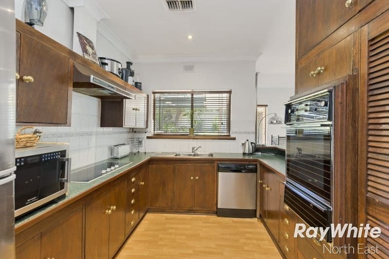 32 Solandra Crescent, Modbury North SA 5092, Modbury North - Thumbnail 5