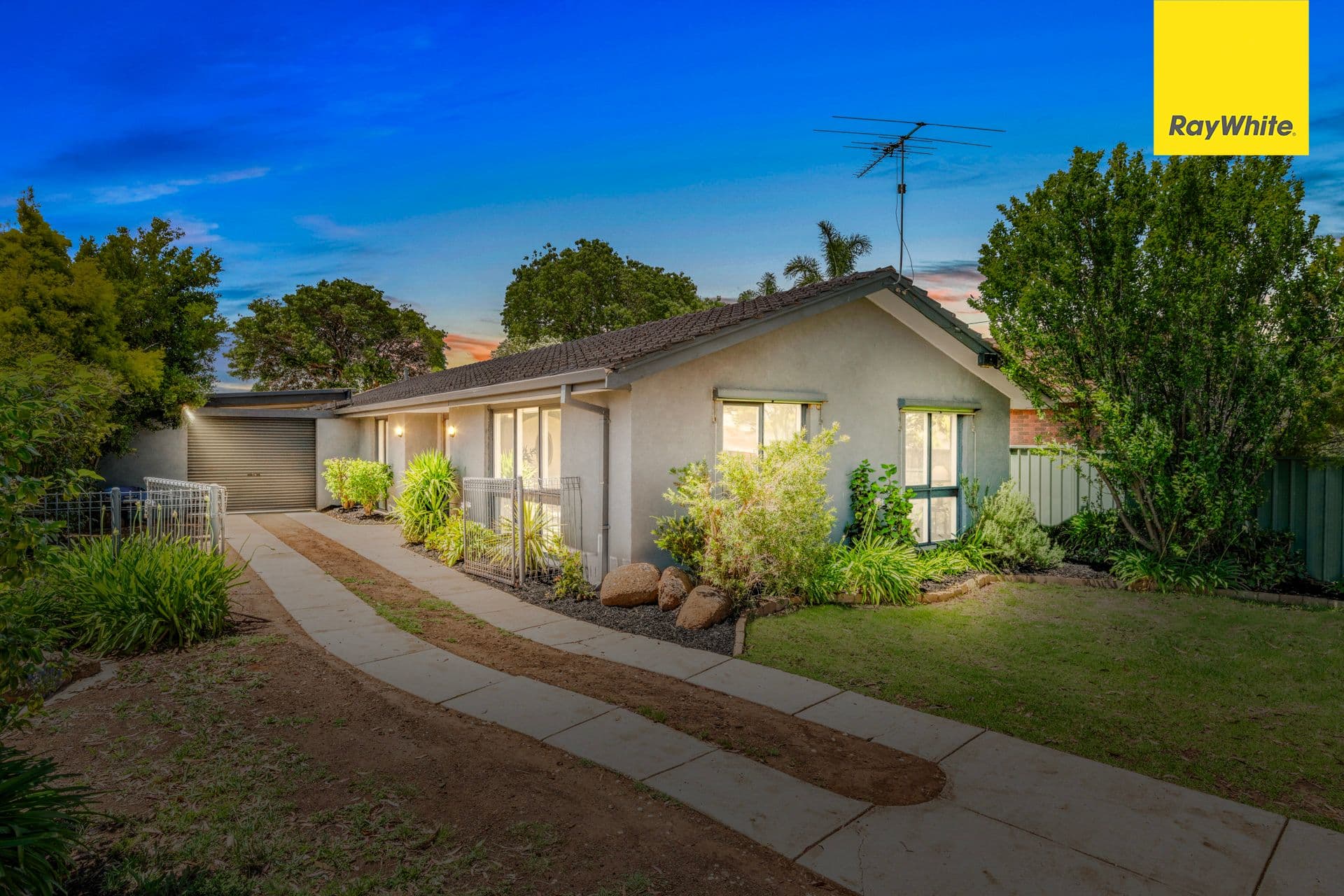 24 Wills Road, Melton South VIC 3338, Melton South - Thumbnail 2