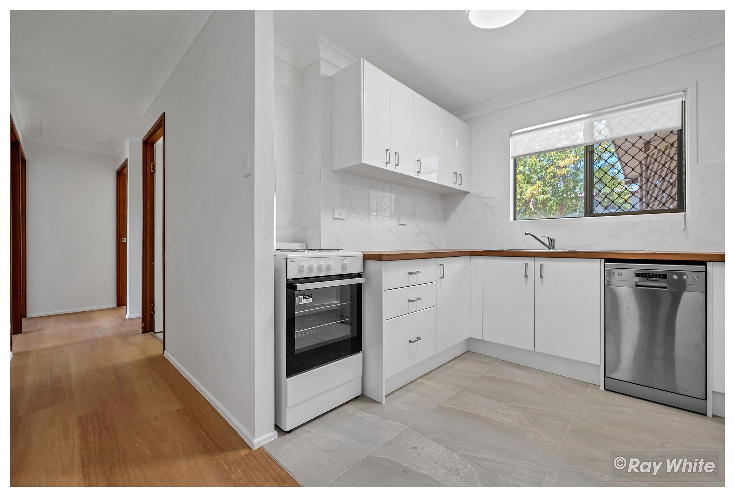 7 Capricorn Crescent, Norman Gardens QLD 4701, Norman Gardens - Thumbnail 4