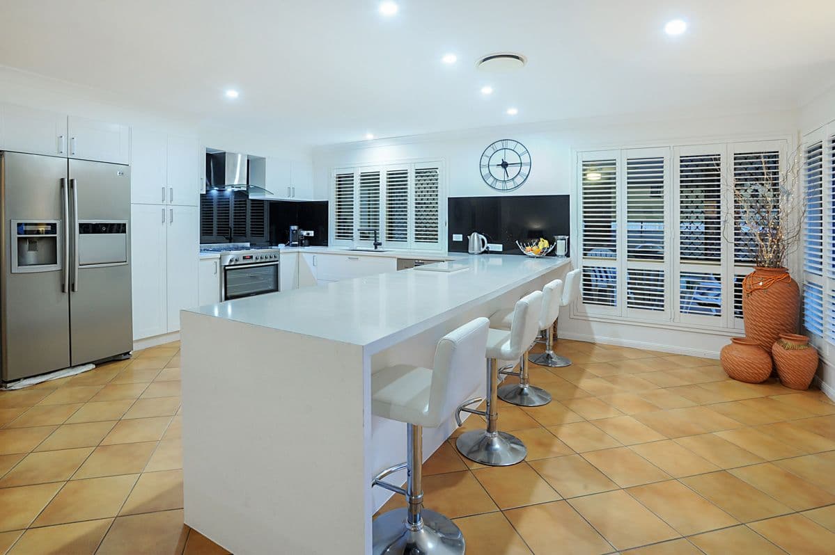 90 Albion Crescent, Greensborough, Greensborough - Thumbnail 6