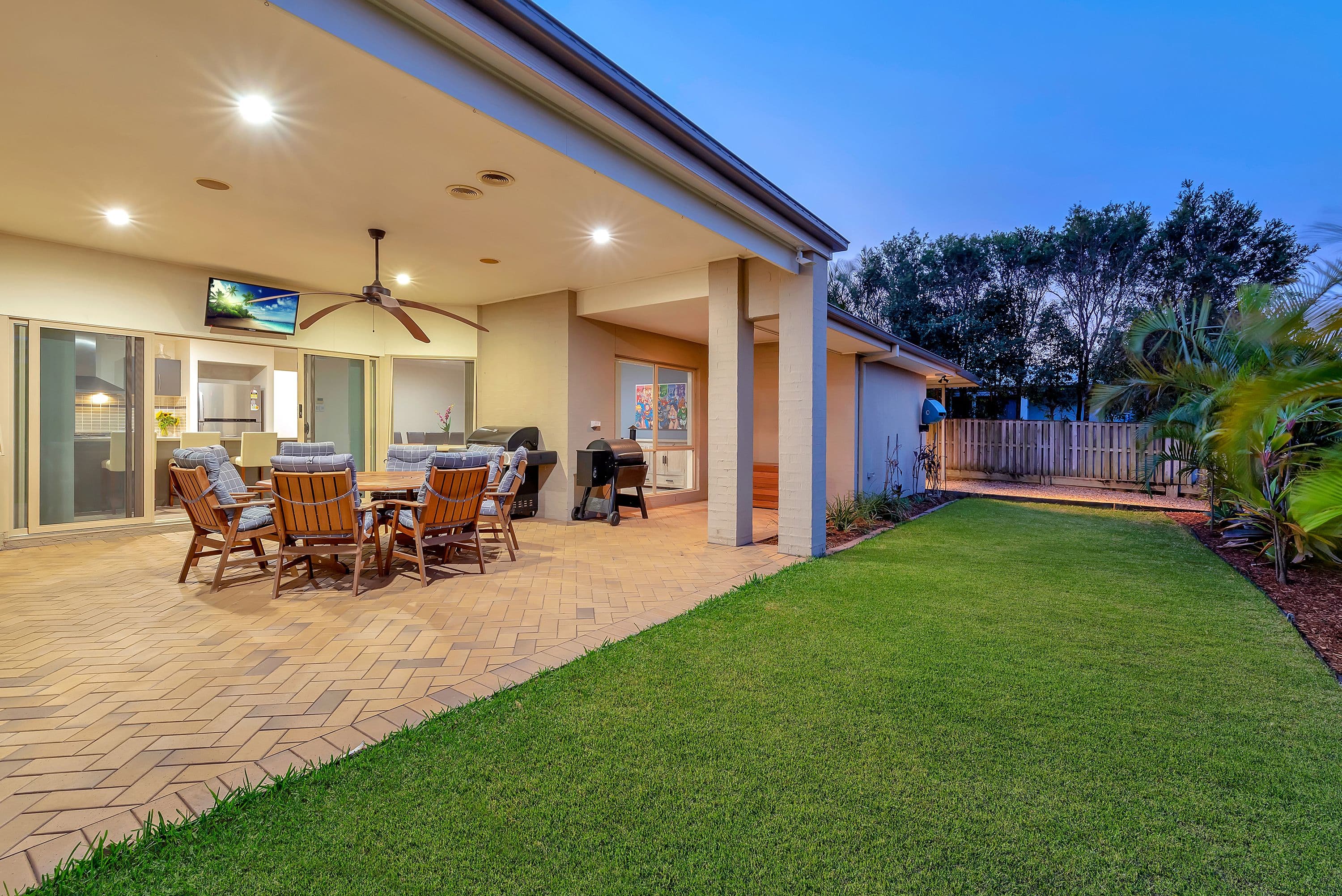 9 Bishopwood Court, Upper Coomera QLD 4209, Upper Coomera - Thumbnail 4