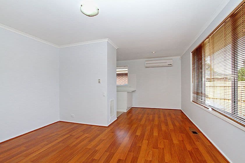 44 Buckmaster Drive, MILL PARK VIC 3082, Mill Park - Thumbnail 4