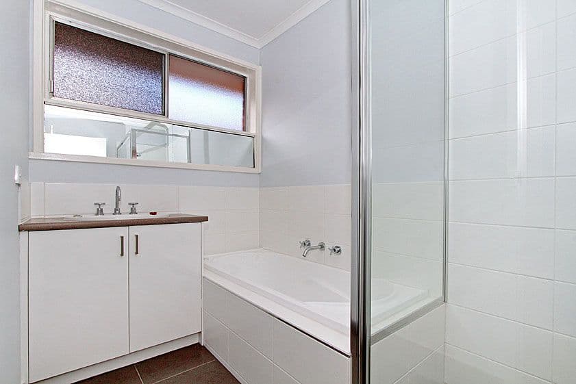 44 Buckmaster Drive, MILL PARK VIC 3082, Mill Park - Thumbnail 6