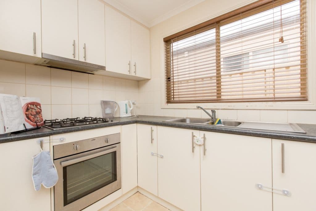4 Lisa Court, MILDURA VIC 3500, Mildura - Thumbnail 3