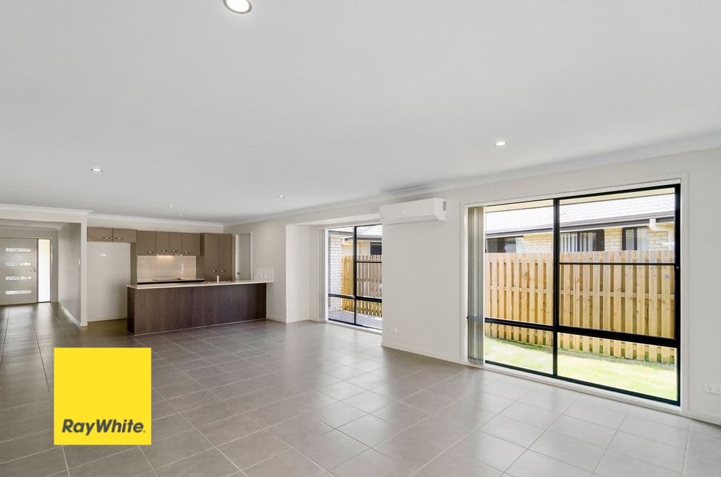 12 Vista Crescent, Pimpama QLD 4209, Pimpama - Thumbnail 2