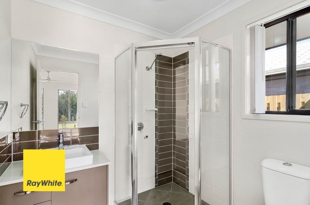 12 Vista Crescent, Pimpama QLD 4209, Pimpama - Thumbnail 4