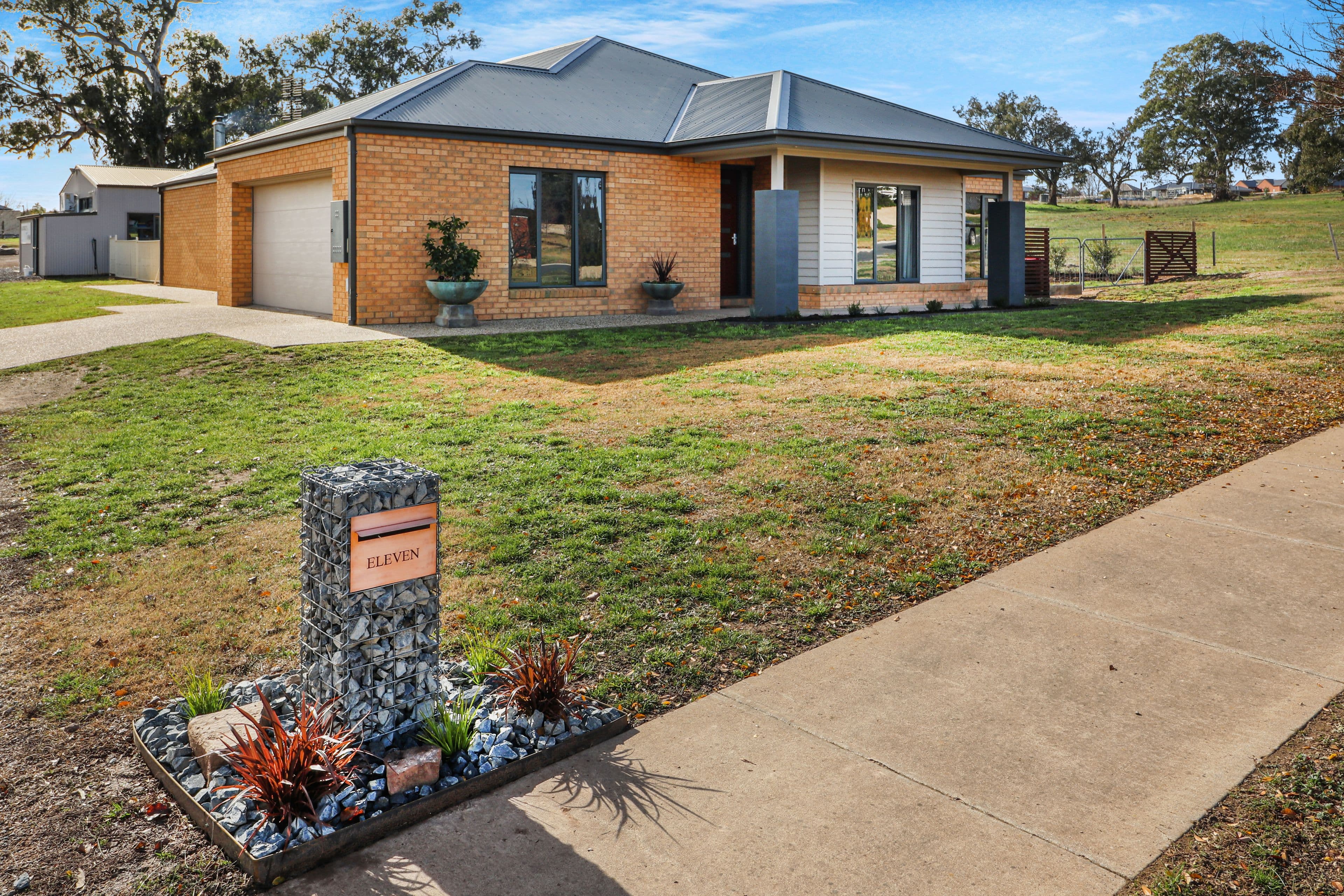 11 Donovans Way, Mansfield VIC 3722, Mansfield - Image 1
