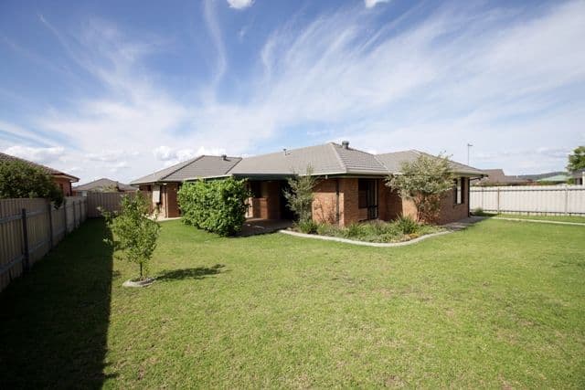 72 Yentoo Drive, GLENFIELD PARK NSW 2650, Glenfield Park - Thumbnail 8