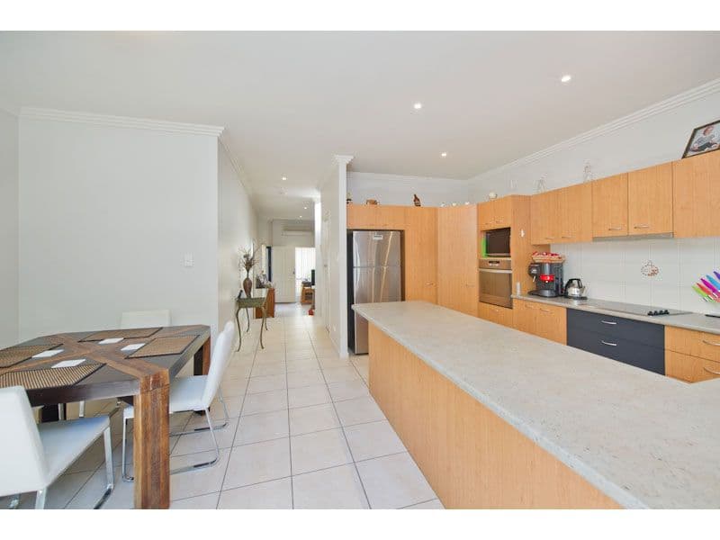 19 Abuklea Street, WILSTON QLD 4051, Wilston - Thumbnail 7