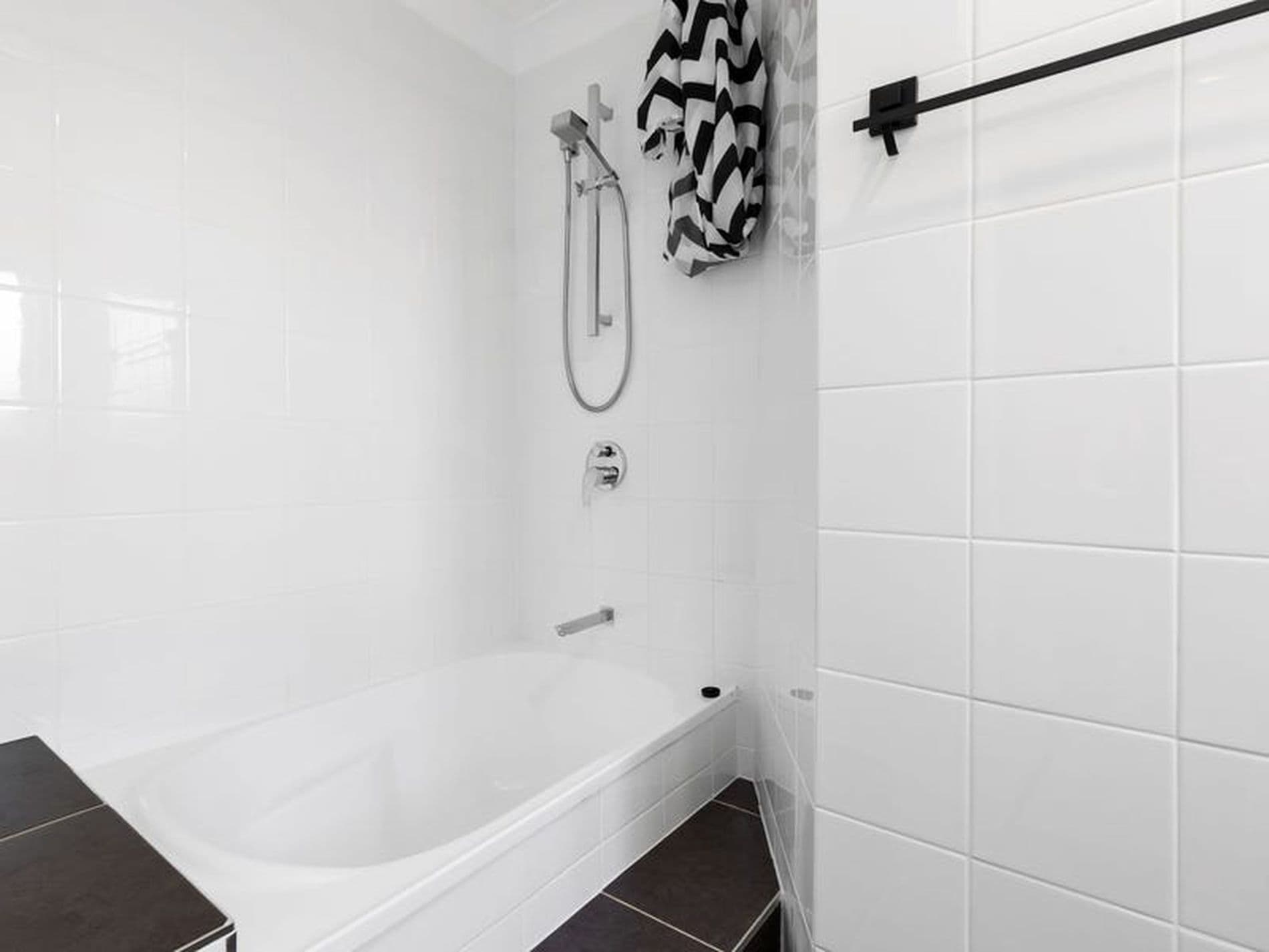 3 Silverbirch Court , Landsborough, Landsborough - Thumbnail 5