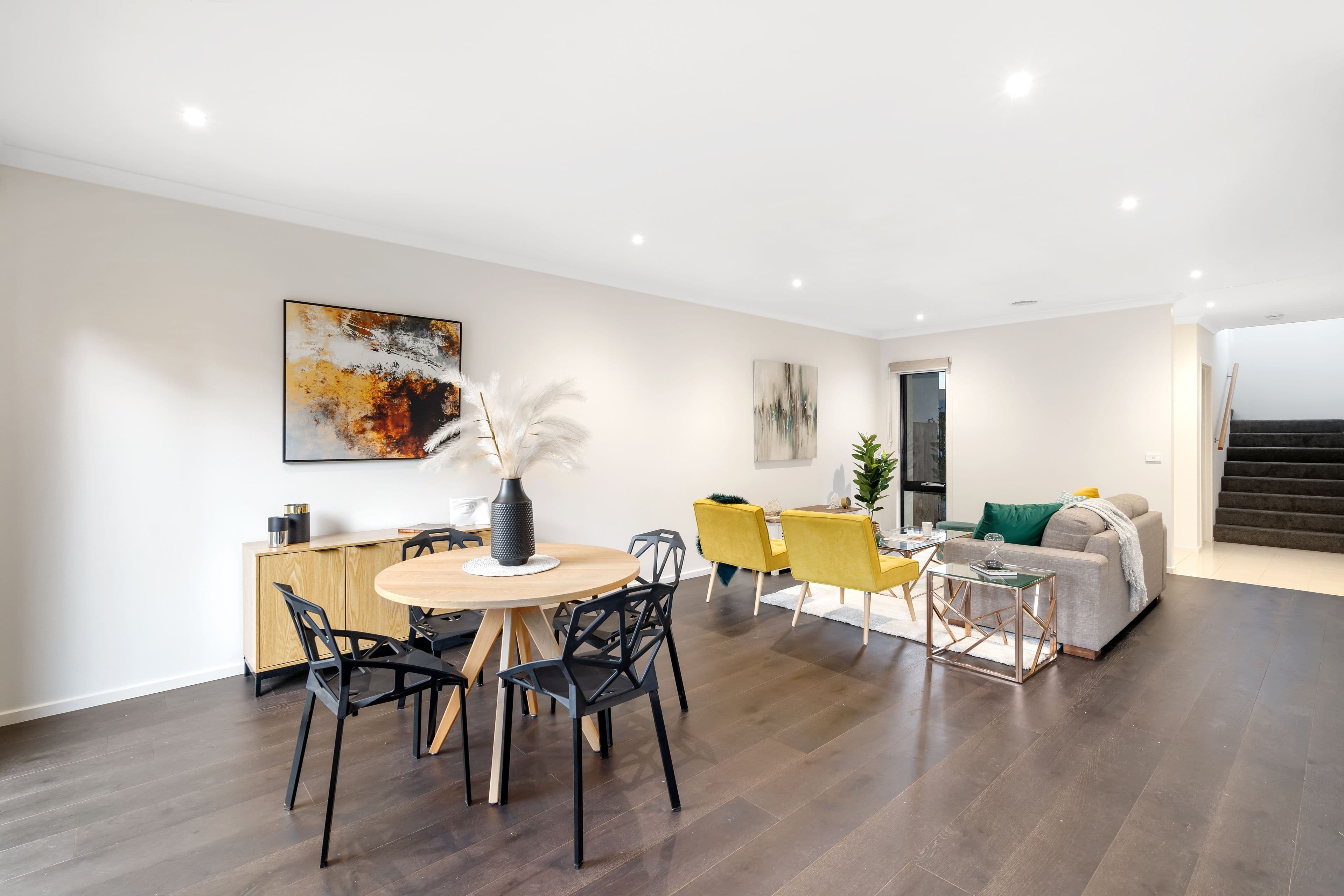 32 Edinburgh Circuit, Bundoora VIC 3083, Bundoora - Thumbnail 2