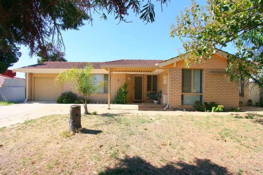 5 Thurburn Retreat, Marangaroo WA 6064, Marangaroo - Image 1