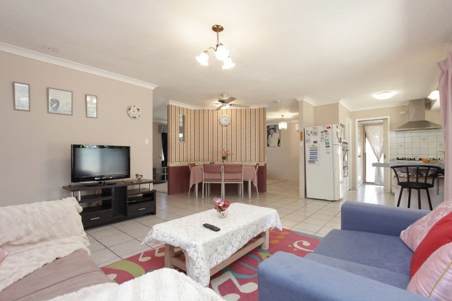 5 Thurburn Retreat, Marangaroo WA 6064, Marangaroo - Thumbnail 7