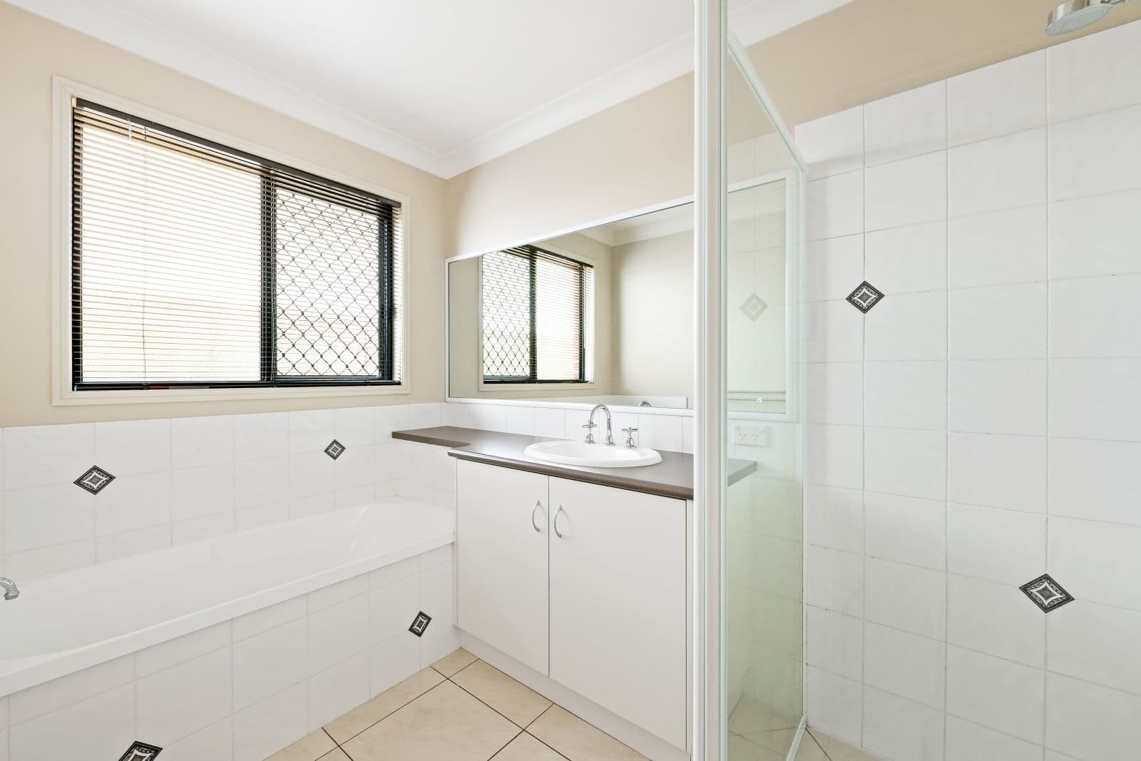 93 Kearney Street, Kearneys Spring QLD 4350, Kearneys Spring - Thumbnail 7