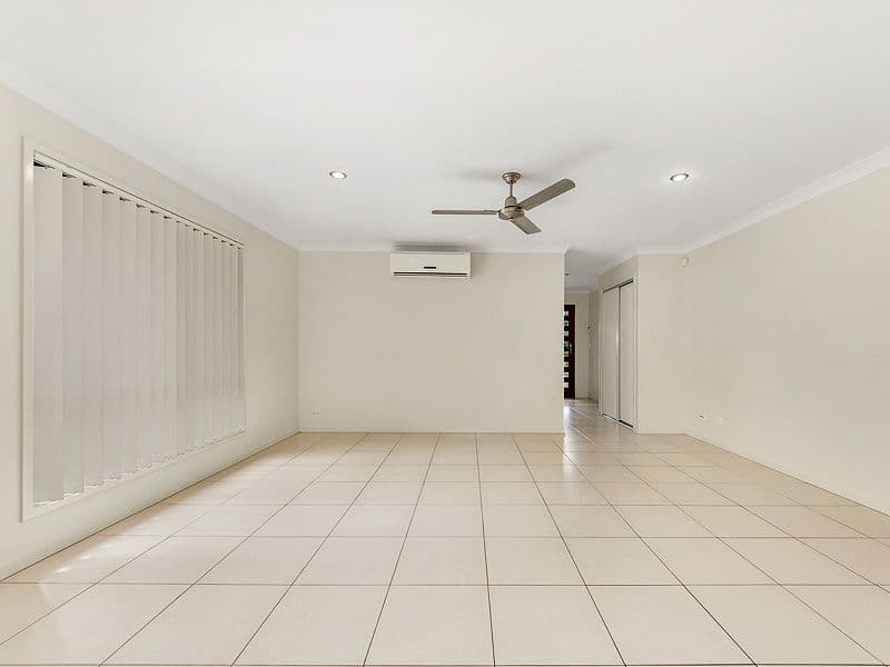 4 Hadrian Crescent, Pacific Pines QLD 4211, Pacific Pines - Thumbnail 5