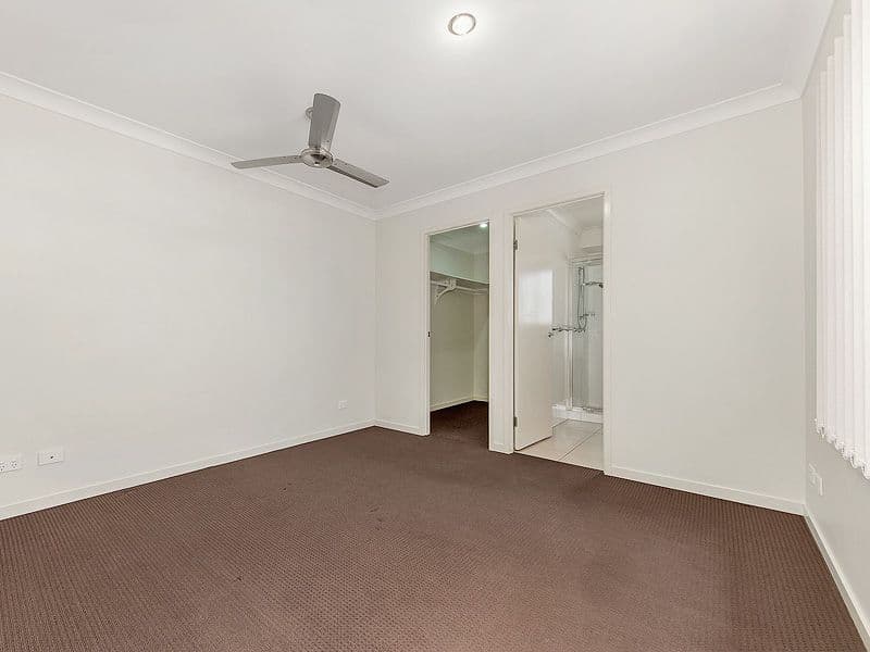4 Hadrian Crescent, Pacific Pines QLD 4211, Pacific Pines - Thumbnail 6