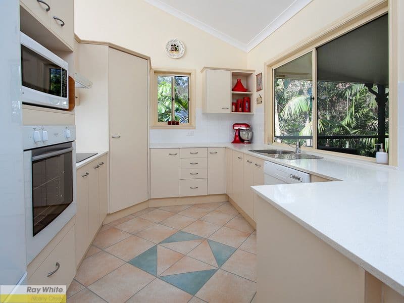 23 Lancewood Drive, ALBANY CREEK QLD 4035, Albany Creek - Thumbnail 6