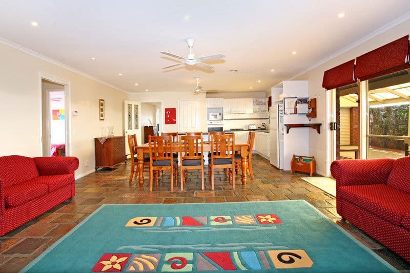 7 Pethajohn Parade, GROVEDALE VIC 3216, Grovedale - Thumbnail 5