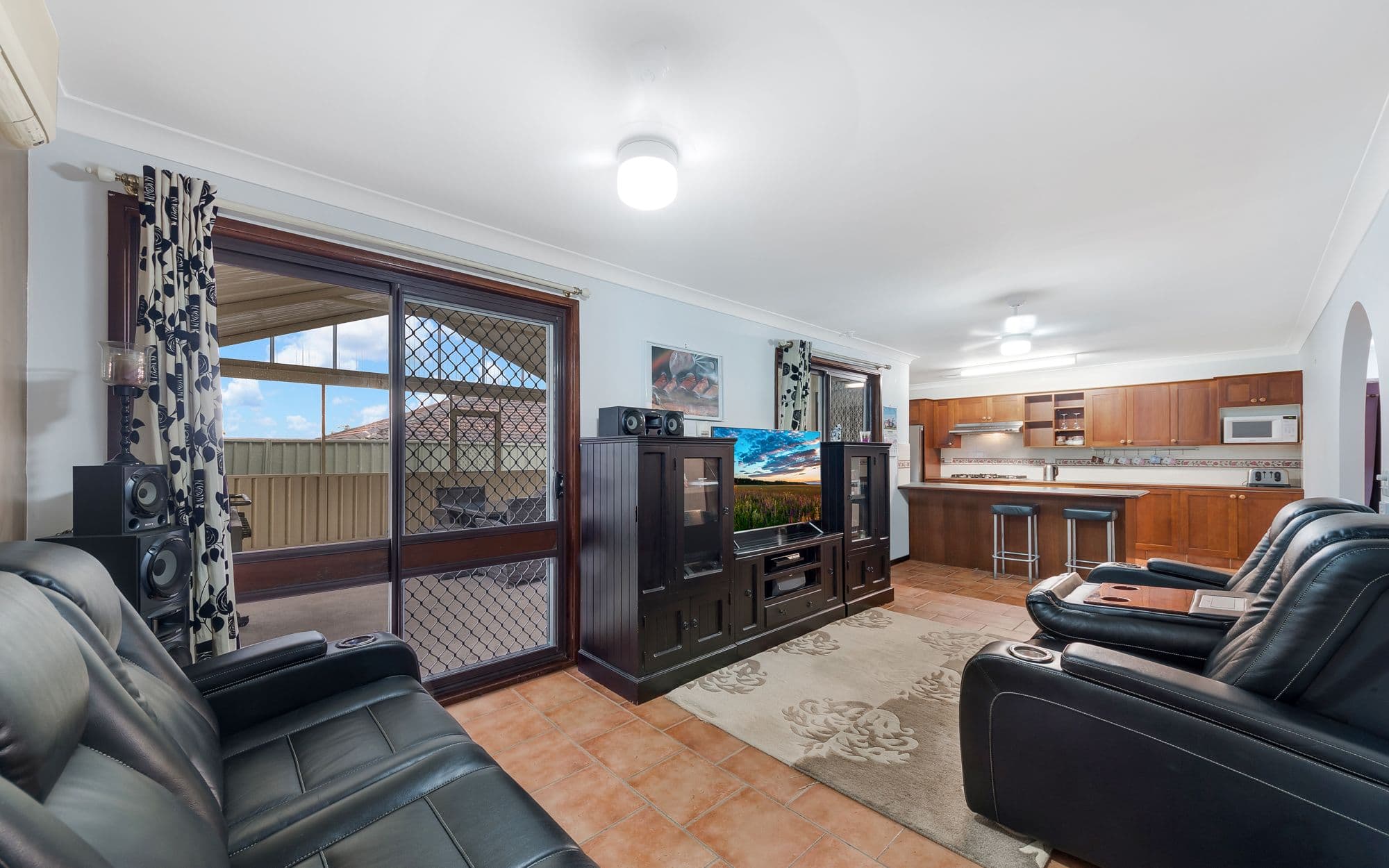 38 Donalbain Circuit, Rosemeadow NSW 2560, Rosemeadow - Thumbnail 3