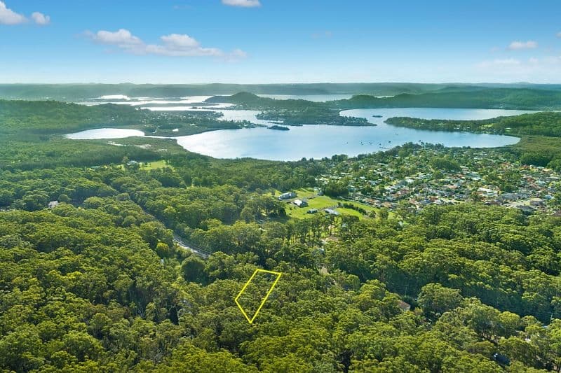 506 Empire Bay Drive, Bensville - Thumbnail 2