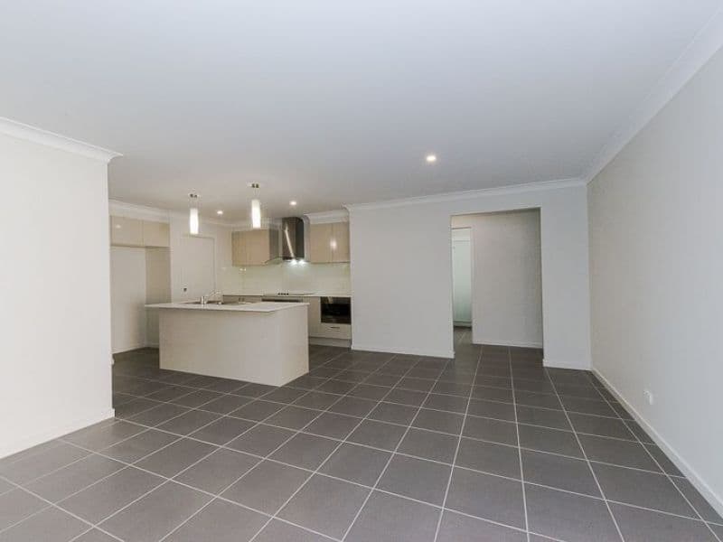 9 Gordon Circuit, Warner QLD 4500, Warner - Image 1
