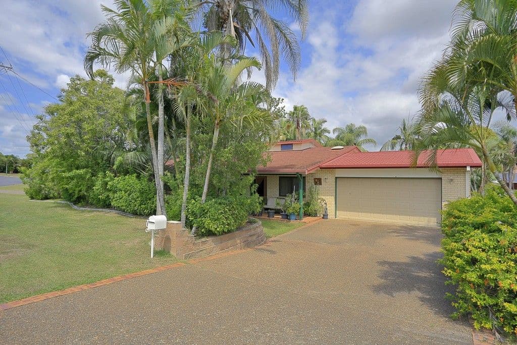 8 The Boulevard, Avoca QLD 4670, Avoca - Thumbnail 2