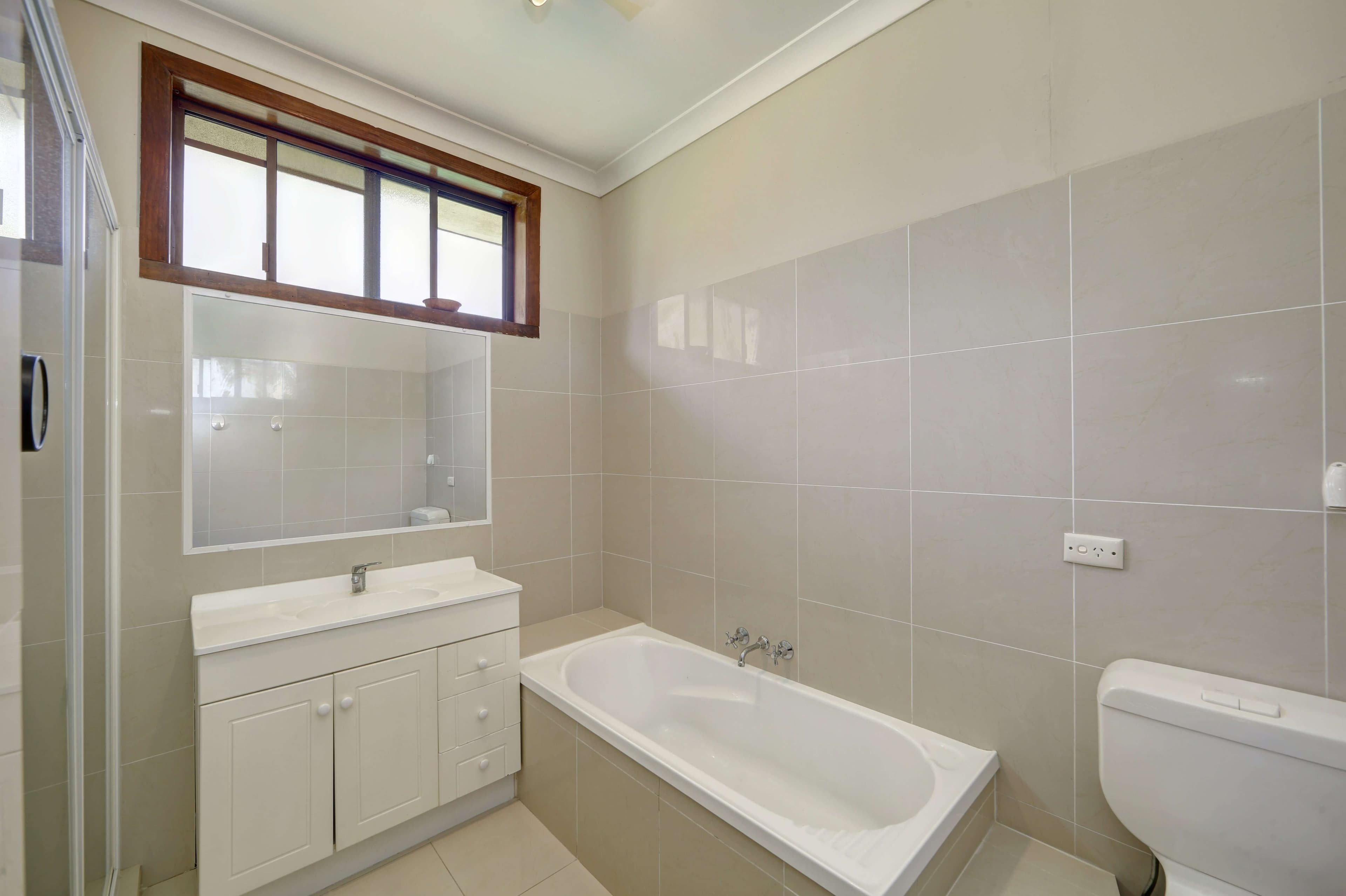 8 The Boulevard, Avoca QLD 4670, Avoca - Thumbnail 8