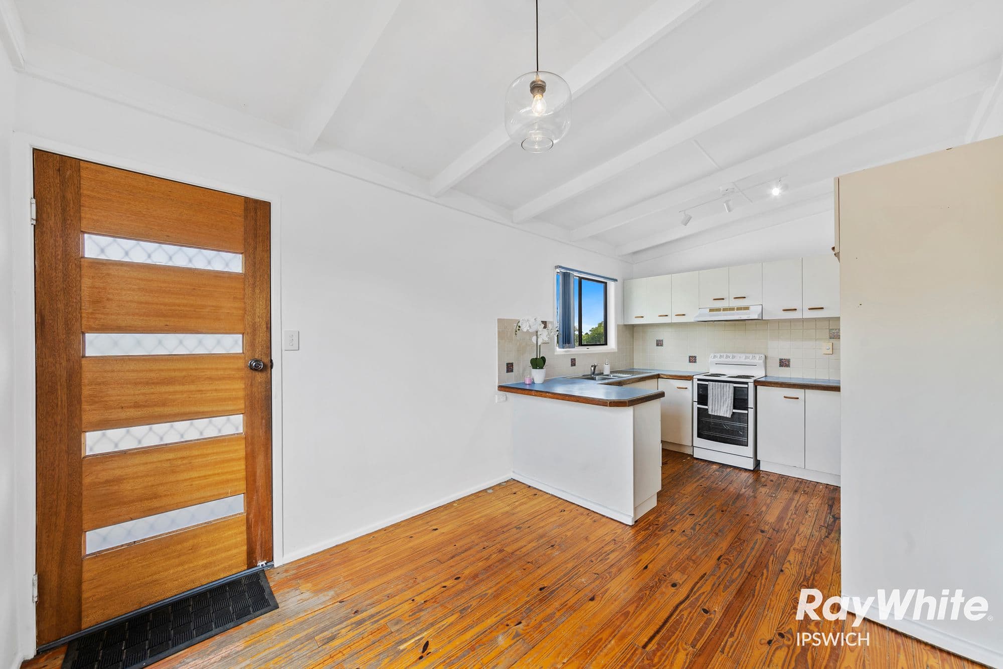 28 Wade Street, Bundamba QLD 4304, Bundamba - Thumbnail 5