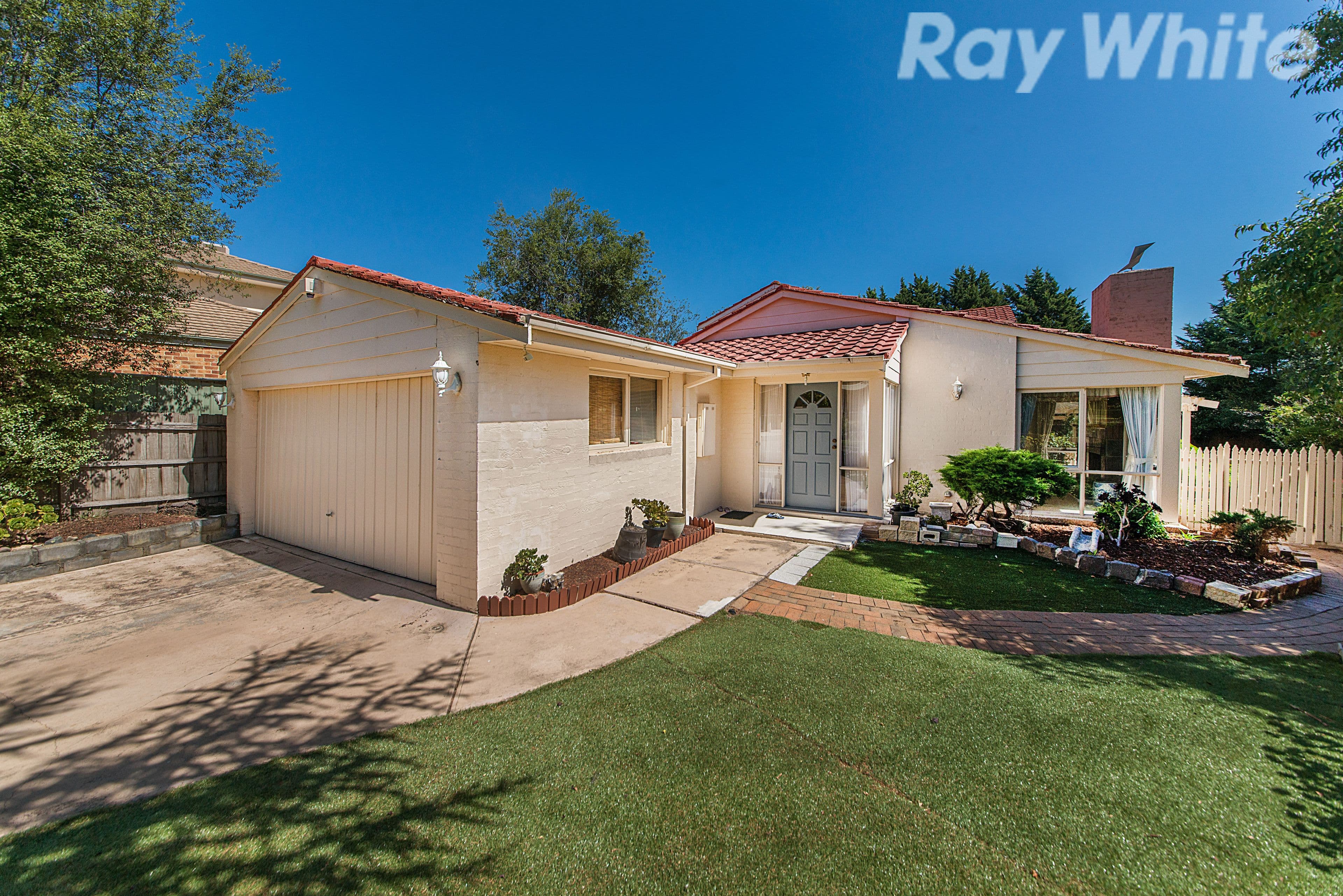 1 Crimea Close, Rowville VIC 3178, Rowville - Thumbnail 2