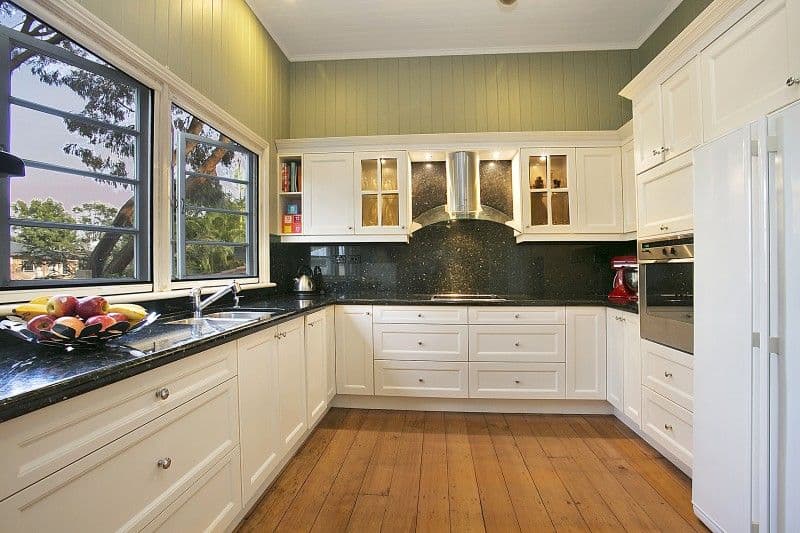 18 Dan Street, GRACEVILLE QLD 4075, Graceville - Thumbnail 3