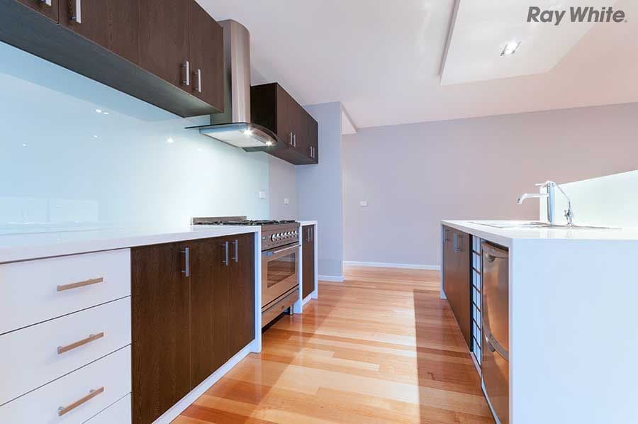 1 Brighton Place, TAYLORS HILL VIC 3037, Taylors Hill - Thumbnail 4