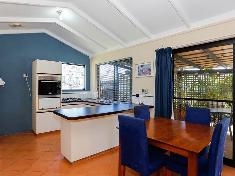 73 Buckingham Road, Swan View WA 6056, Swan View - Thumbnail 2