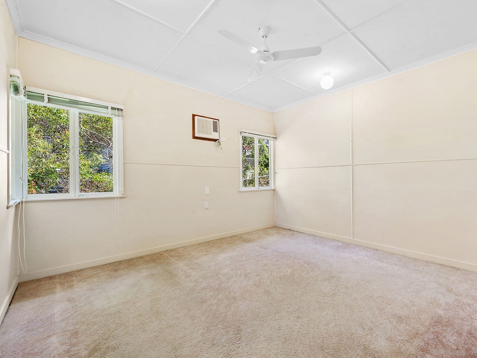 14 Servius Avenue, Seven Hills QLD 4170, Seven Hills - Thumbnail 6