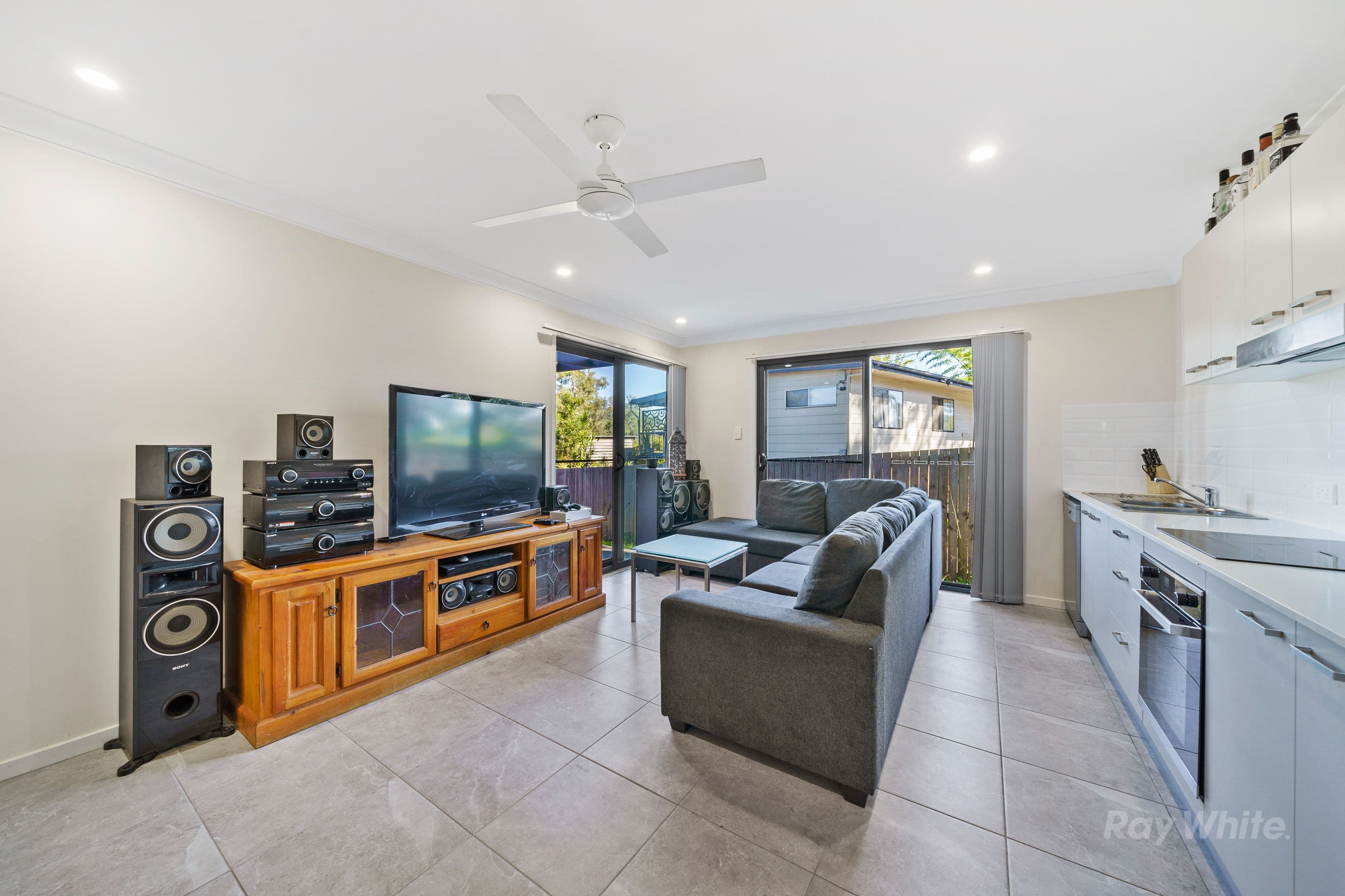 129-131 Queens Road, Kingston QLD 4114, Kingston - Thumbnail 4