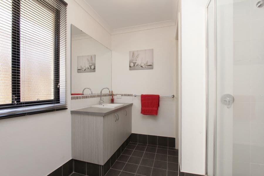 8 Pierre Bend, Ellenbrook WA 6069, Ellenbrook - Thumbnail 5