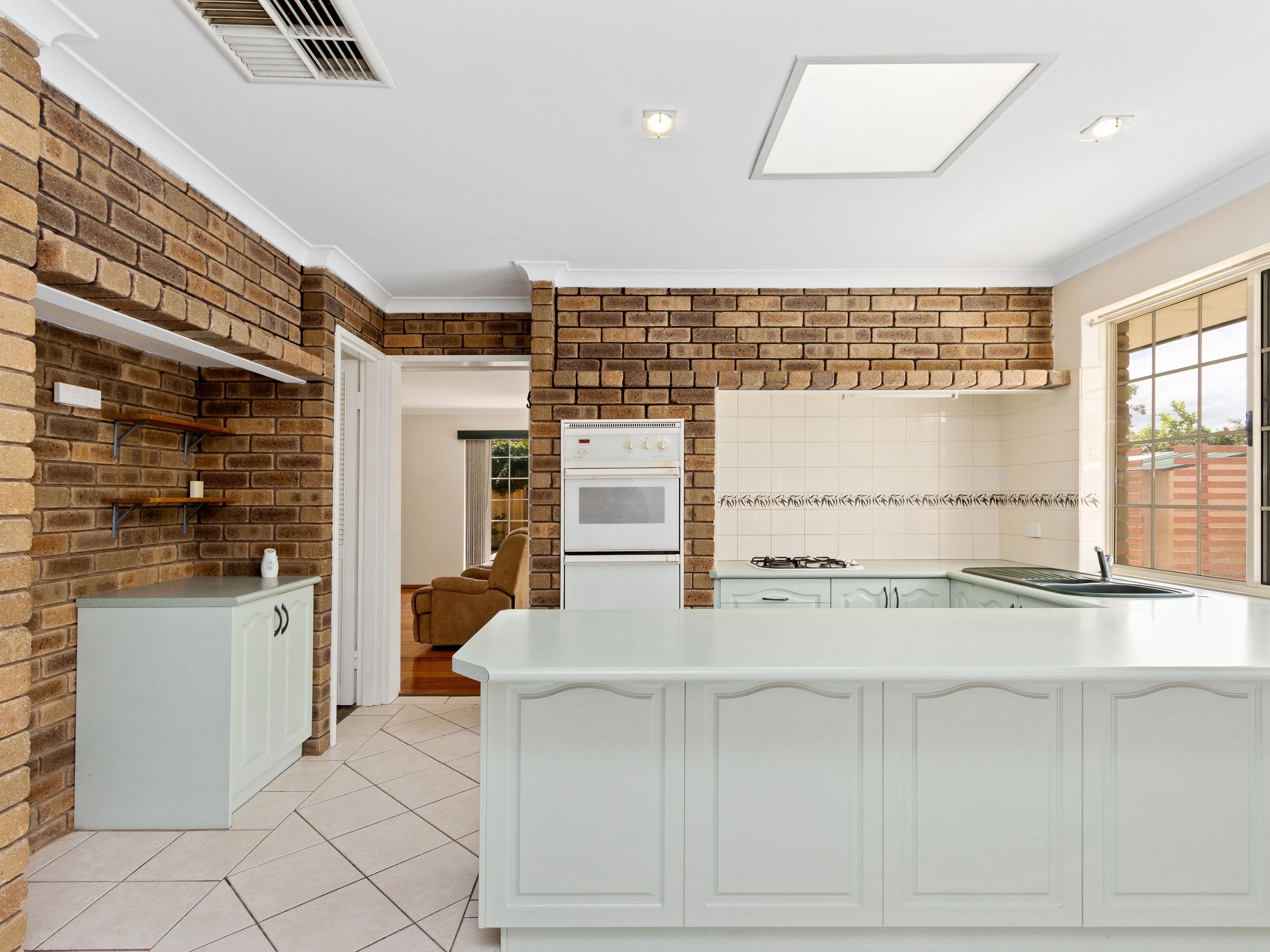 8 Pelican Place, Wilson WA 6107, Wilson - Thumbnail 3