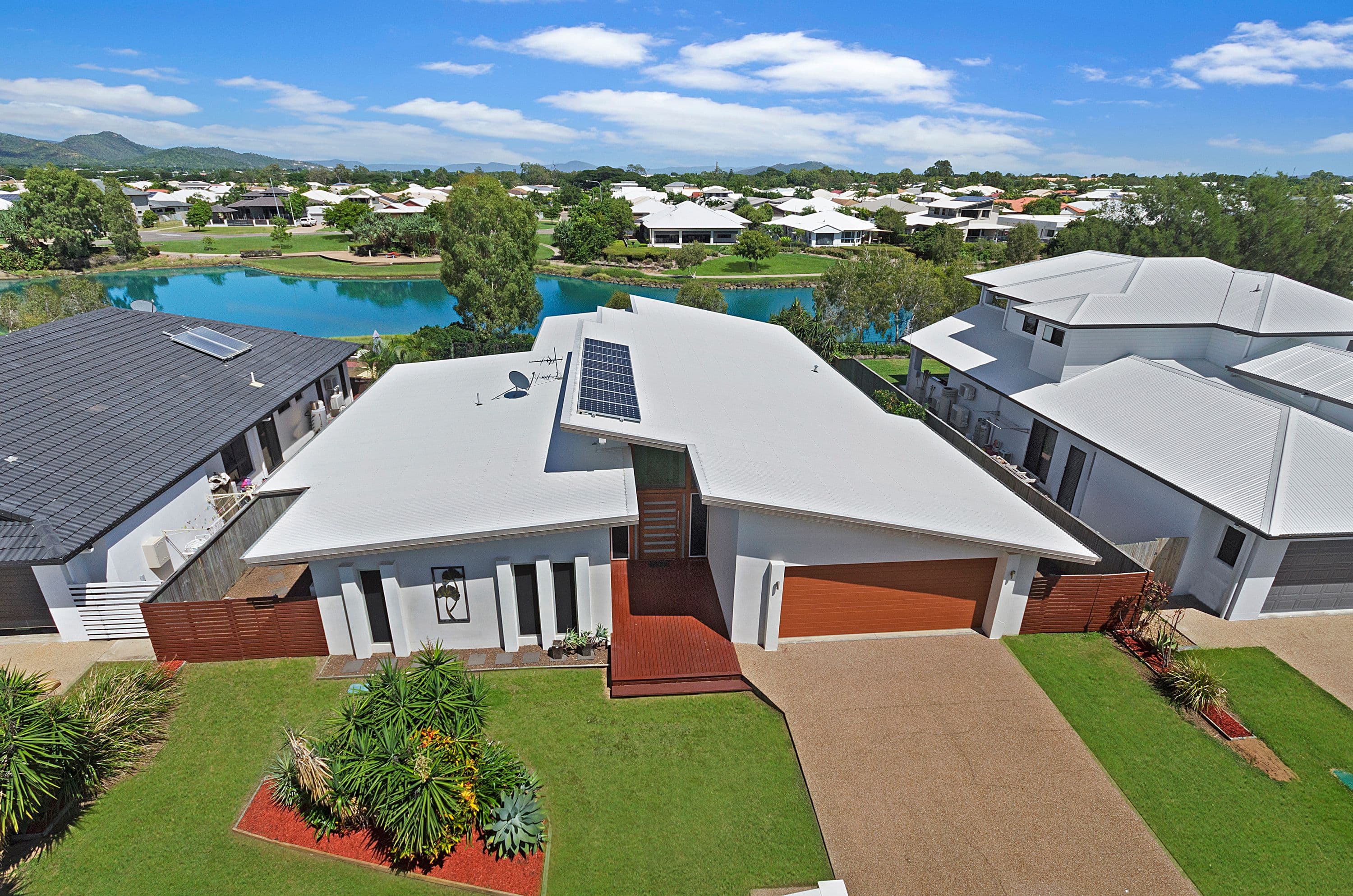 8 Waterbury Terrace, Idalia QLD 4811, Idalia - Thumbnail 2
